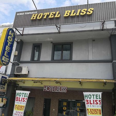 Hotel Bliss Skudai Kültér fotó